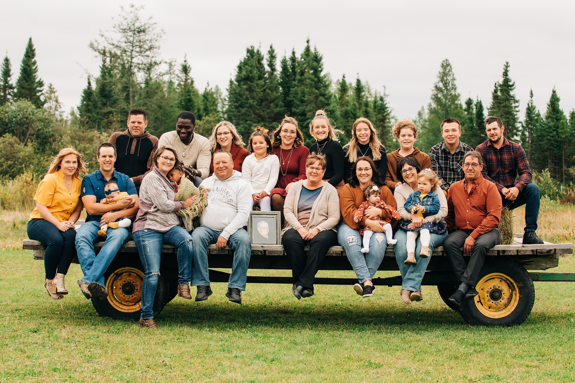 Groupe Pixababy- grplamondon - family-6787470_1920